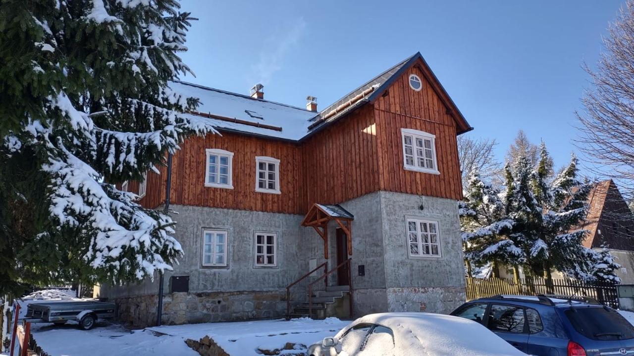 Na Vyhlidce Hotel Krompach Exterior photo